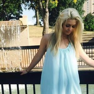 Meet your Posher, Carrie anne